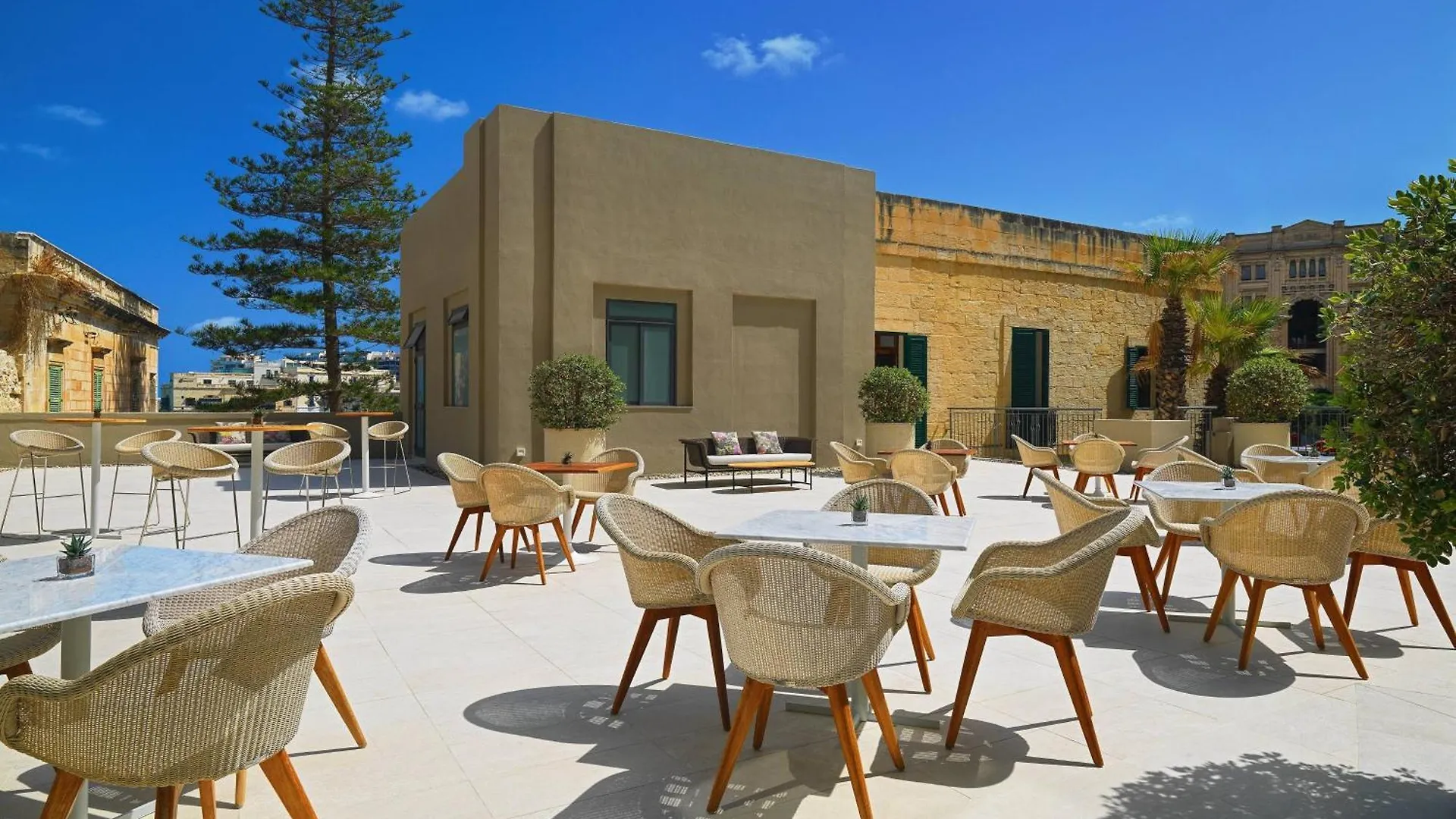 Saint Julian's Malta Marriott Resort & Spa 5*, Saint Julian's מלטה